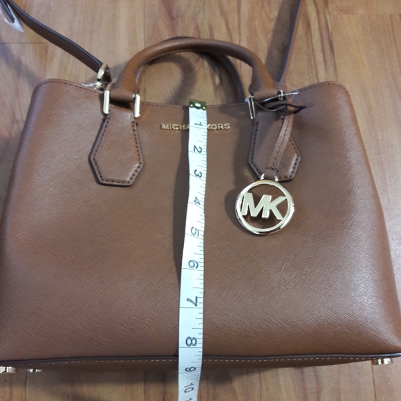 Michael Kors Camille Brown Leather Sarchel - Picture 12 of 16